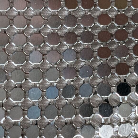 Silver tone chainmail metal mesh mini bag with chain strap - Picture 5 of 11